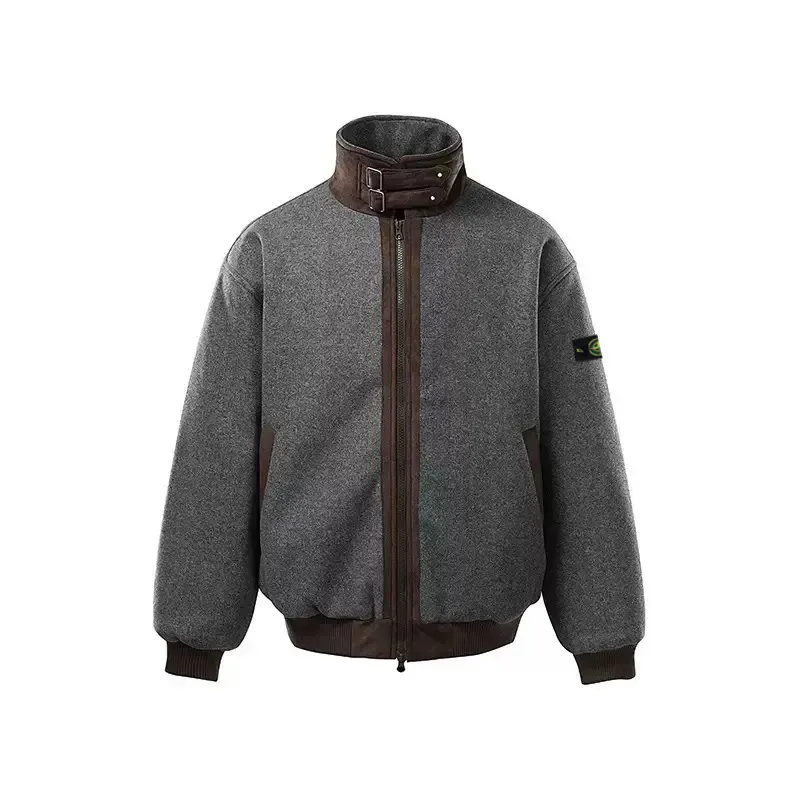 P490 Stone Island/Stone Island Heavy Wool Thickened Spliced Armband Cotton Jacket High-end outdoor brand Stone Island Heavy woolen spliced jacket Loose fit Retro color-blocking texture Fine woolen surface Smooth to the touch The upper body feels extremely warm Thickened cotton inside Delicate and soft cotton material doubles warmth while making the fit snug and not bloated A jacket and cotton jacket with both warmth and styling, retro, fashionable and unique Simple to wear to go out on the street. Full of trendy style. Recommended for fashionistas. Suitable for both men and women. Color: Beige Gray